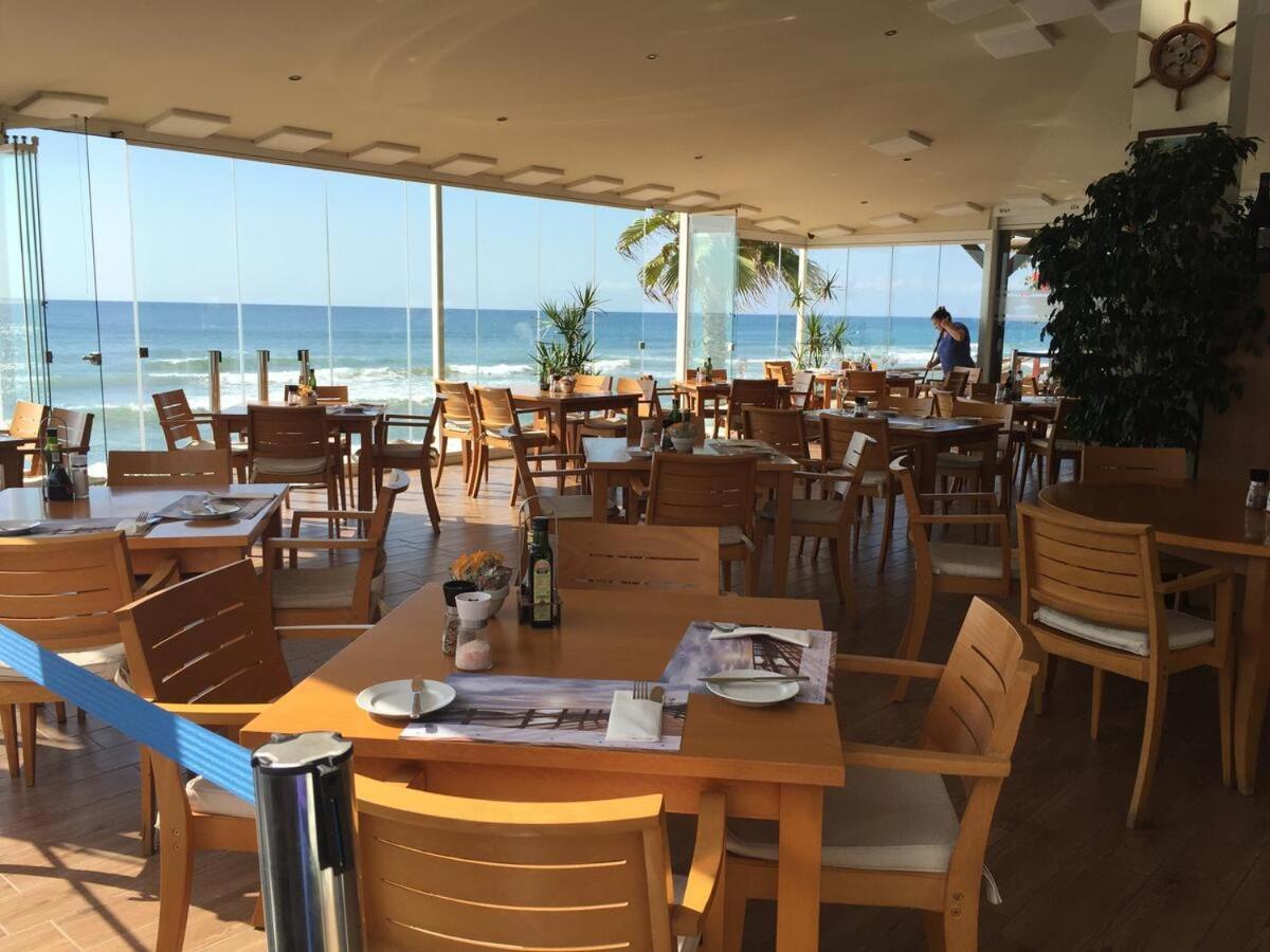 Mi Capricho, Beachfront, Grownfloor, Private Garden & Terrace Sitio de Calahonda ภายนอก รูปภาพ