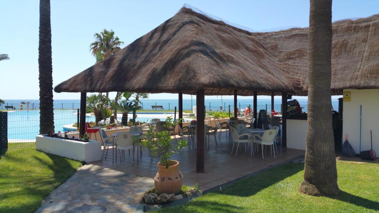 Mi Capricho, Beachfront, Grownfloor, Private Garden & Terrace Sitio de Calahonda ภายนอก รูปภาพ