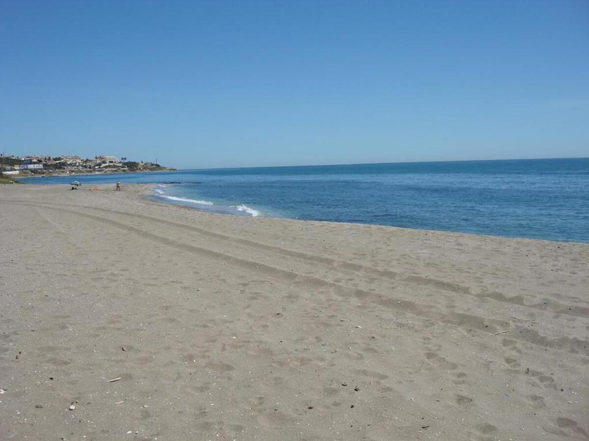 Mi Capricho, Beachfront, Grownfloor, Private Garden & Terrace Sitio de Calahonda ภายนอก รูปภาพ