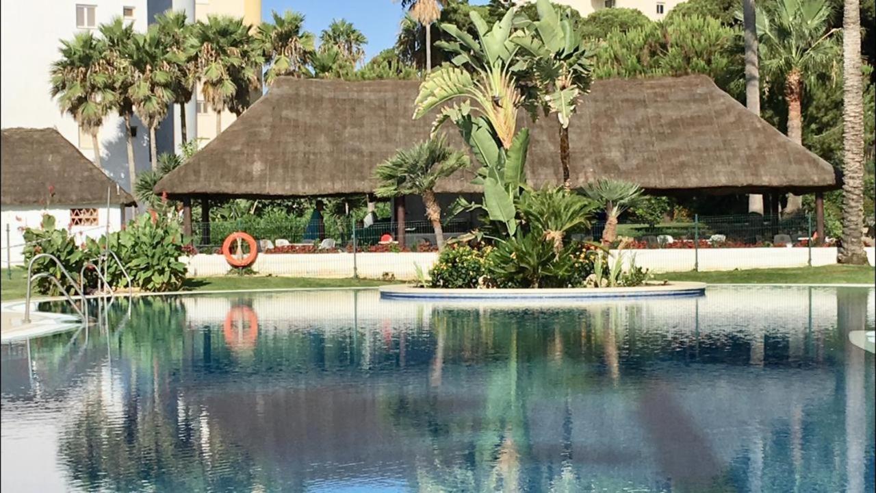 Mi Capricho, Beachfront, Grownfloor, Private Garden & Terrace Sitio de Calahonda ภายนอก รูปภาพ