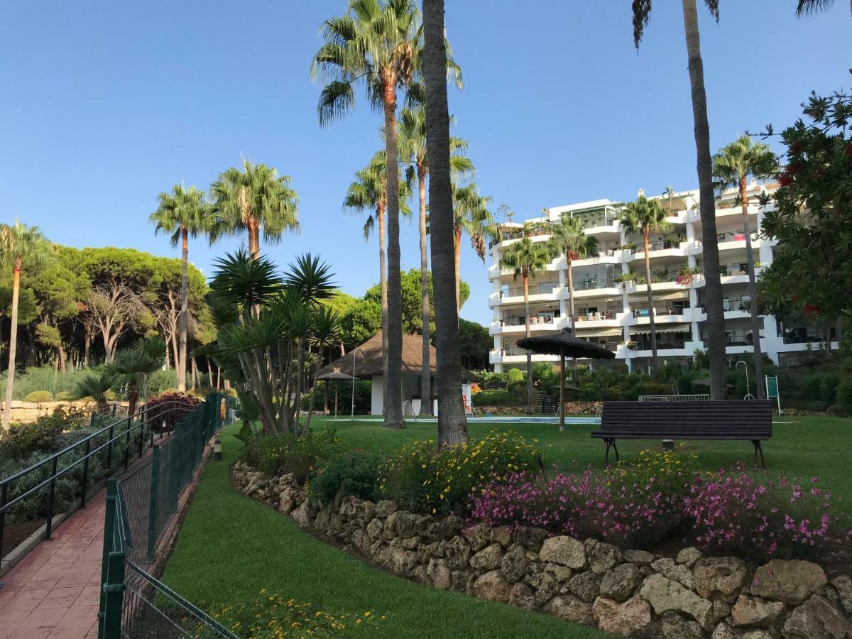 Mi Capricho, Beachfront, Grownfloor, Private Garden & Terrace Sitio de Calahonda ภายนอก รูปภาพ