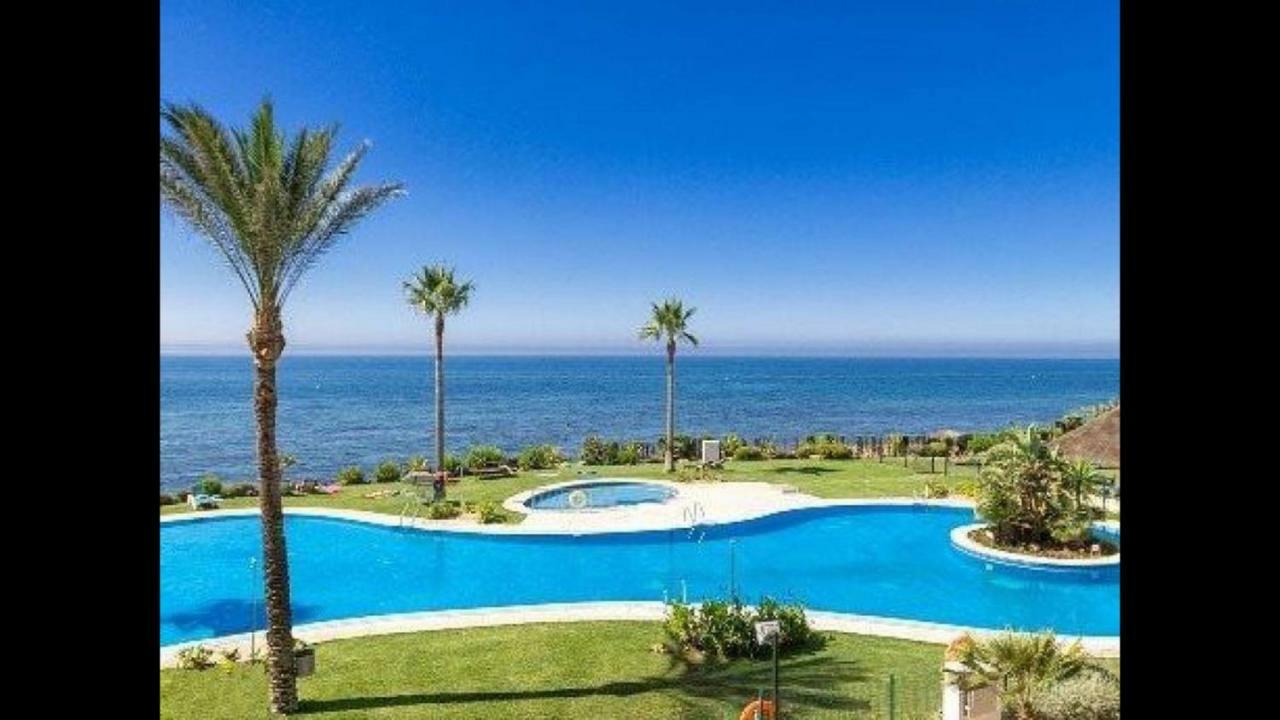 Mi Capricho, Beachfront, Grownfloor, Private Garden & Terrace Sitio de Calahonda ภายนอก รูปภาพ