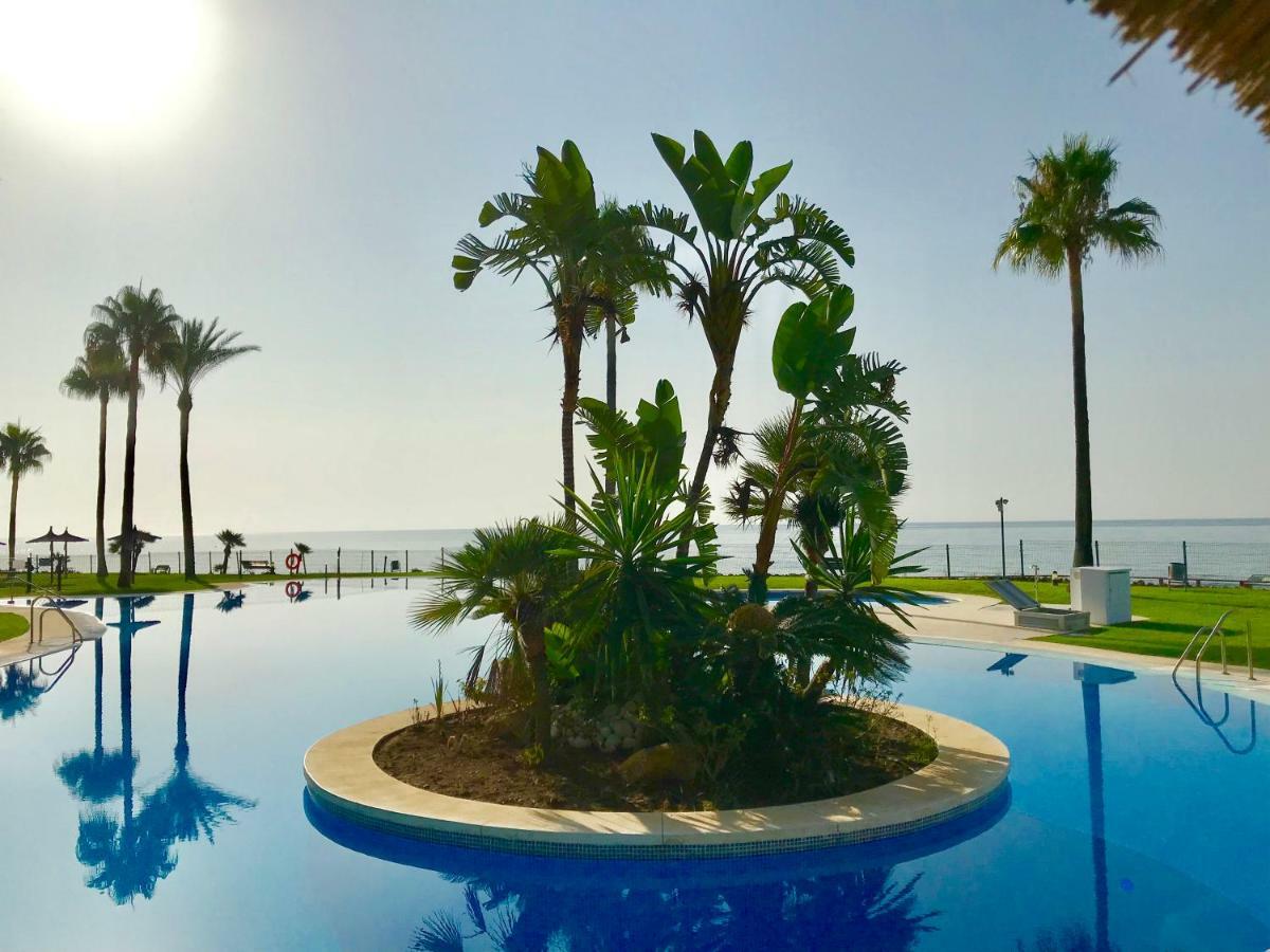 Mi Capricho, Beachfront, Grownfloor, Private Garden & Terrace Sitio de Calahonda ภายนอก รูปภาพ