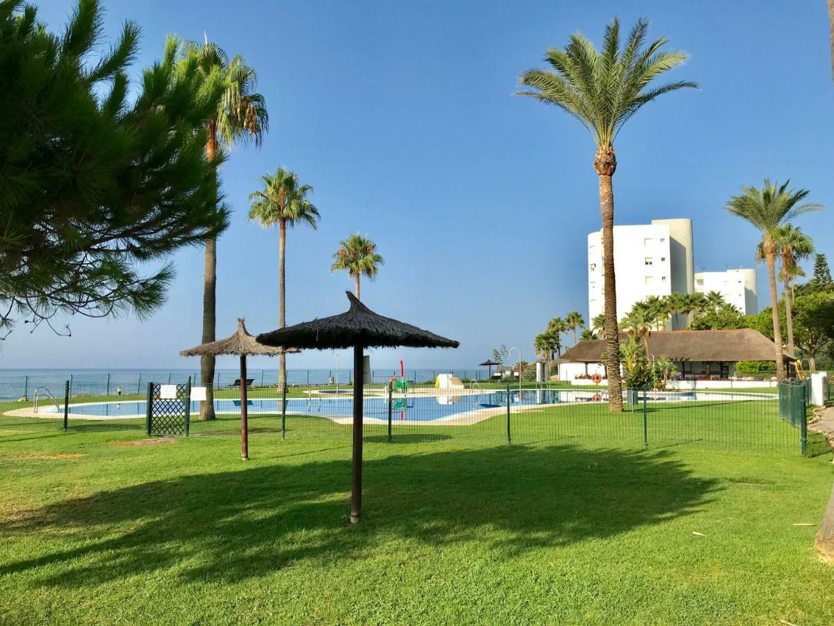 Mi Capricho, Beachfront, Grownfloor, Private Garden & Terrace Sitio de Calahonda ภายนอก รูปภาพ