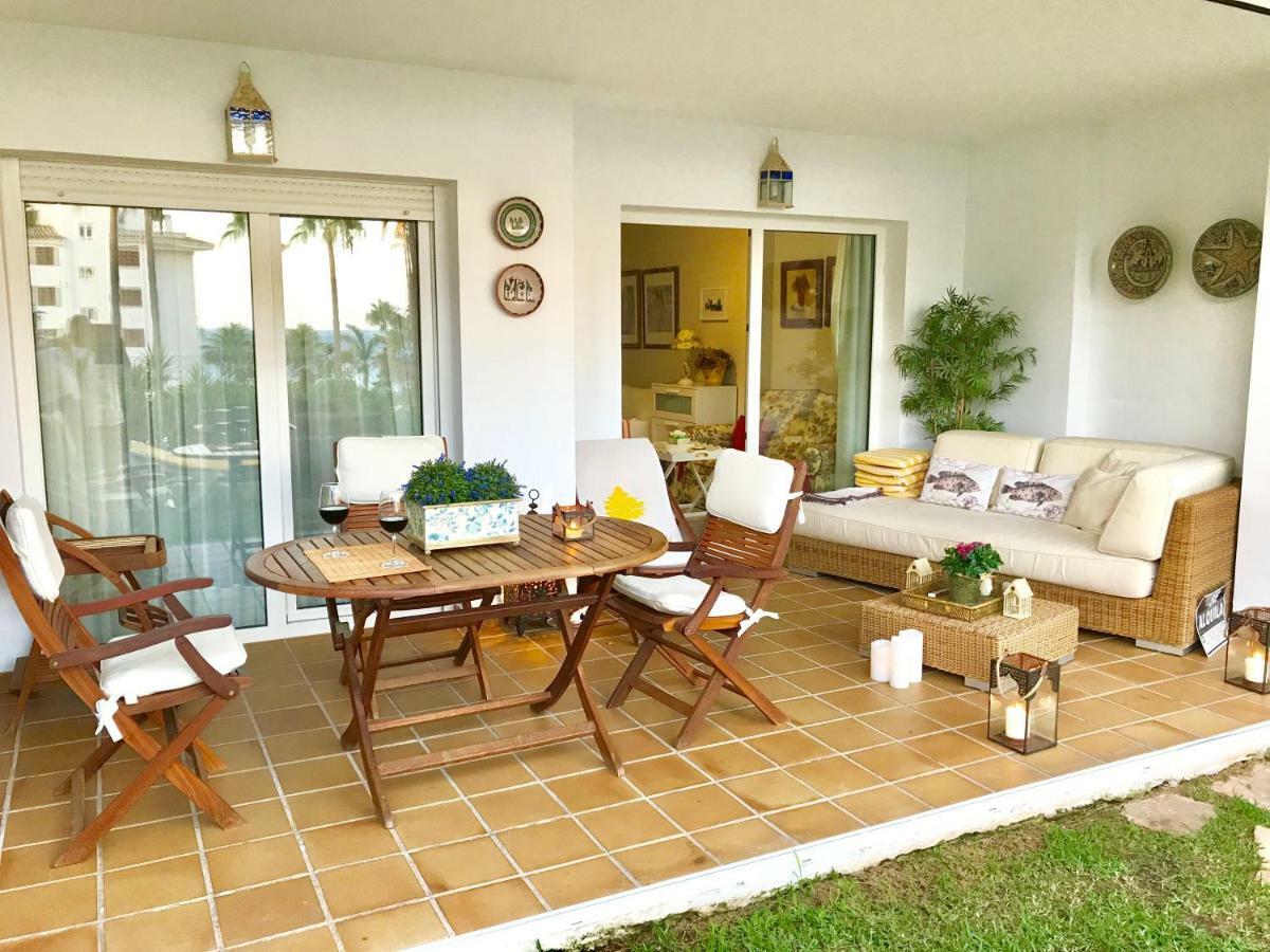 Mi Capricho, Beachfront, Grownfloor, Private Garden & Terrace Sitio de Calahonda ภายนอก รูปภาพ