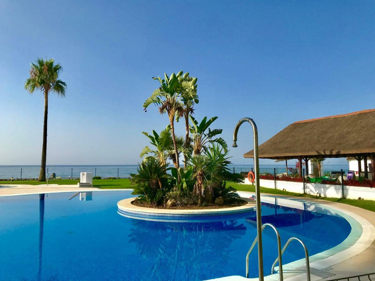 Mi Capricho, Beachfront, Grownfloor, Private Garden & Terrace Sitio de Calahonda ภายนอก รูปภาพ