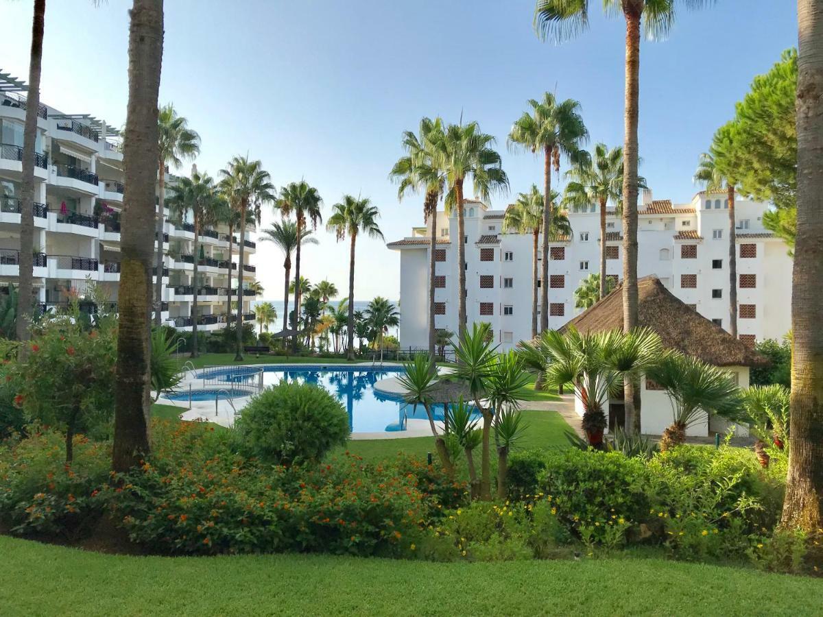 Mi Capricho, Beachfront, Grownfloor, Private Garden & Terrace Sitio de Calahonda ภายนอก รูปภาพ