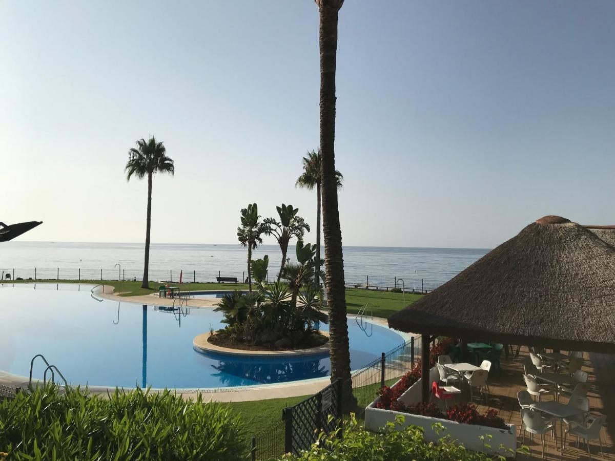 Mi Capricho, Beachfront, Grownfloor, Private Garden & Terrace Sitio de Calahonda ภายนอก รูปภาพ